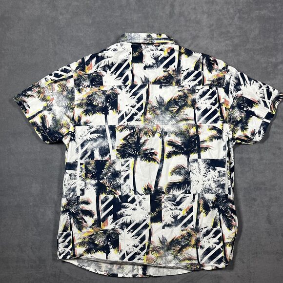 Southpole Hawaiian Shirt Men's Medium White Palm Tree Print Short Sleeve Beach - Picture 6 of 6
